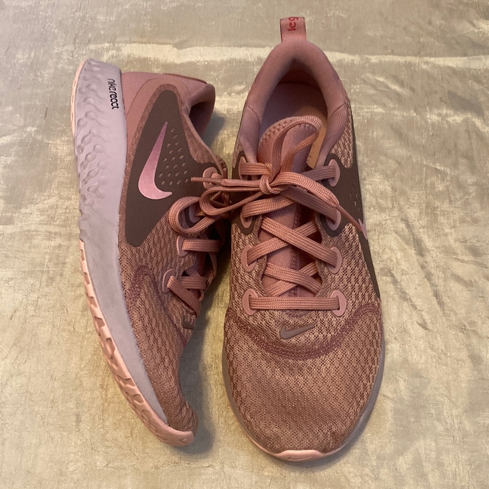 Nike Legend React - image 1